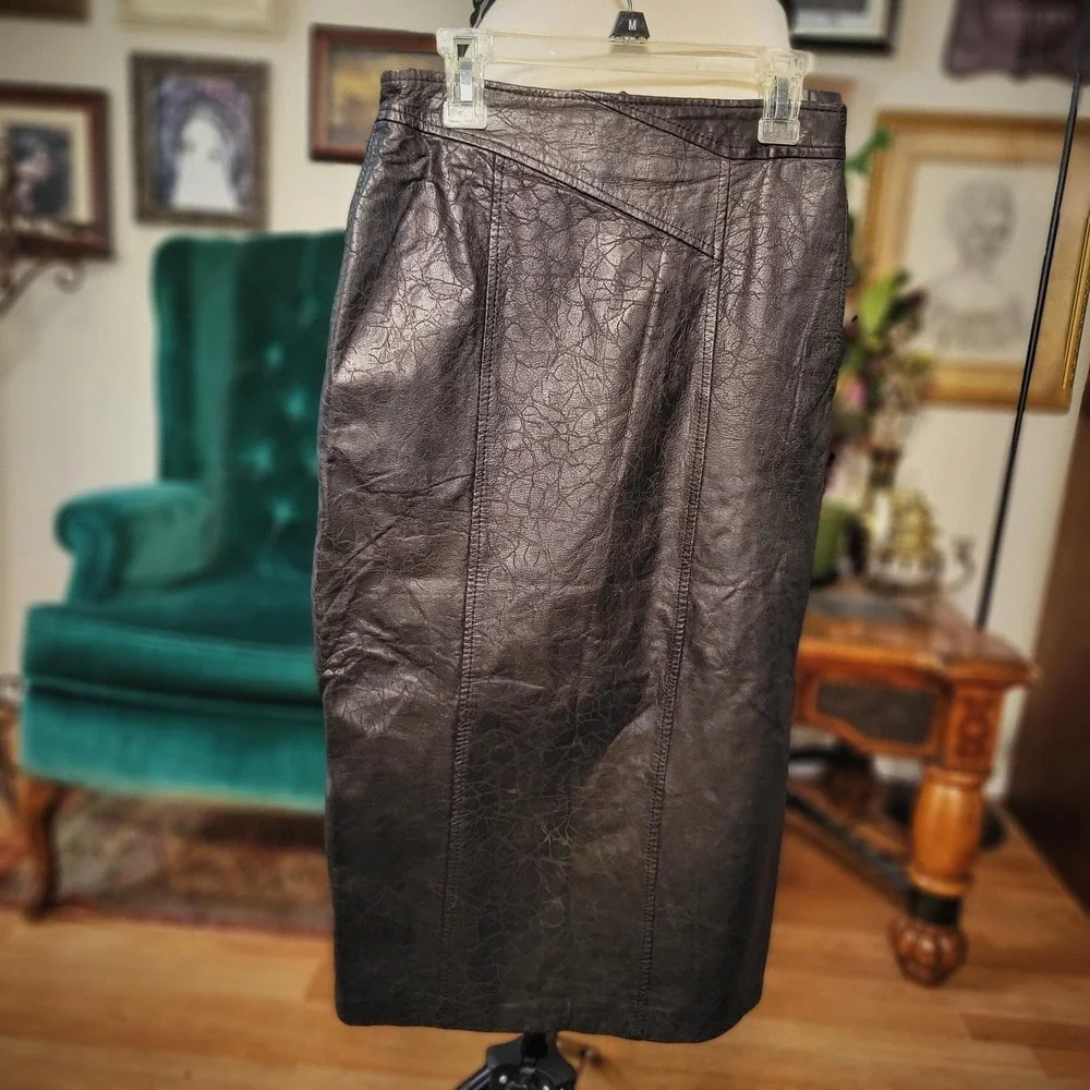 Vintage 80s D'LINEA Womens Black Leather Knee-Length Pencil Skirt - Size 7/8‎